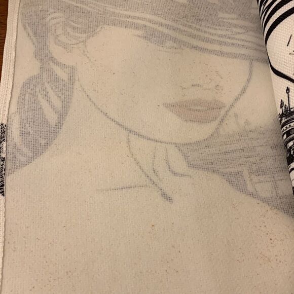 Set of four placemats. Black & white - Picture 6 of 7